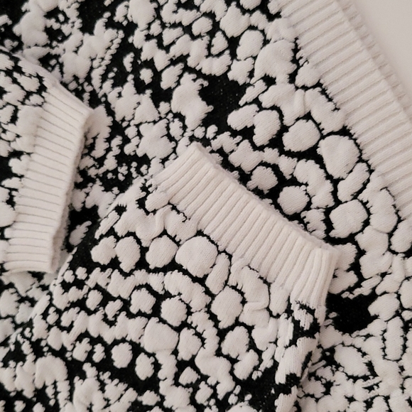 French Connection Black&White Pullover Sweater - Picture 11 of 16